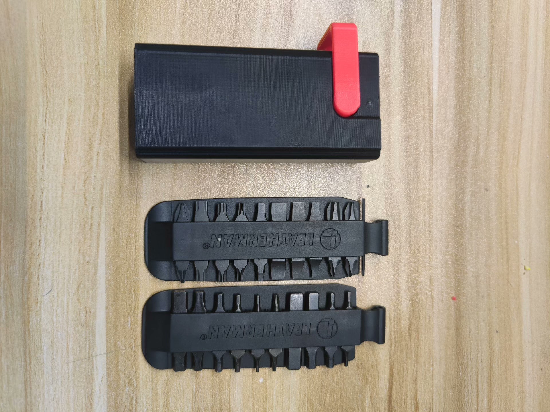 Leatherman 21-Piece Bit Set Qu - Fire Starting Kit ulasan dan harga